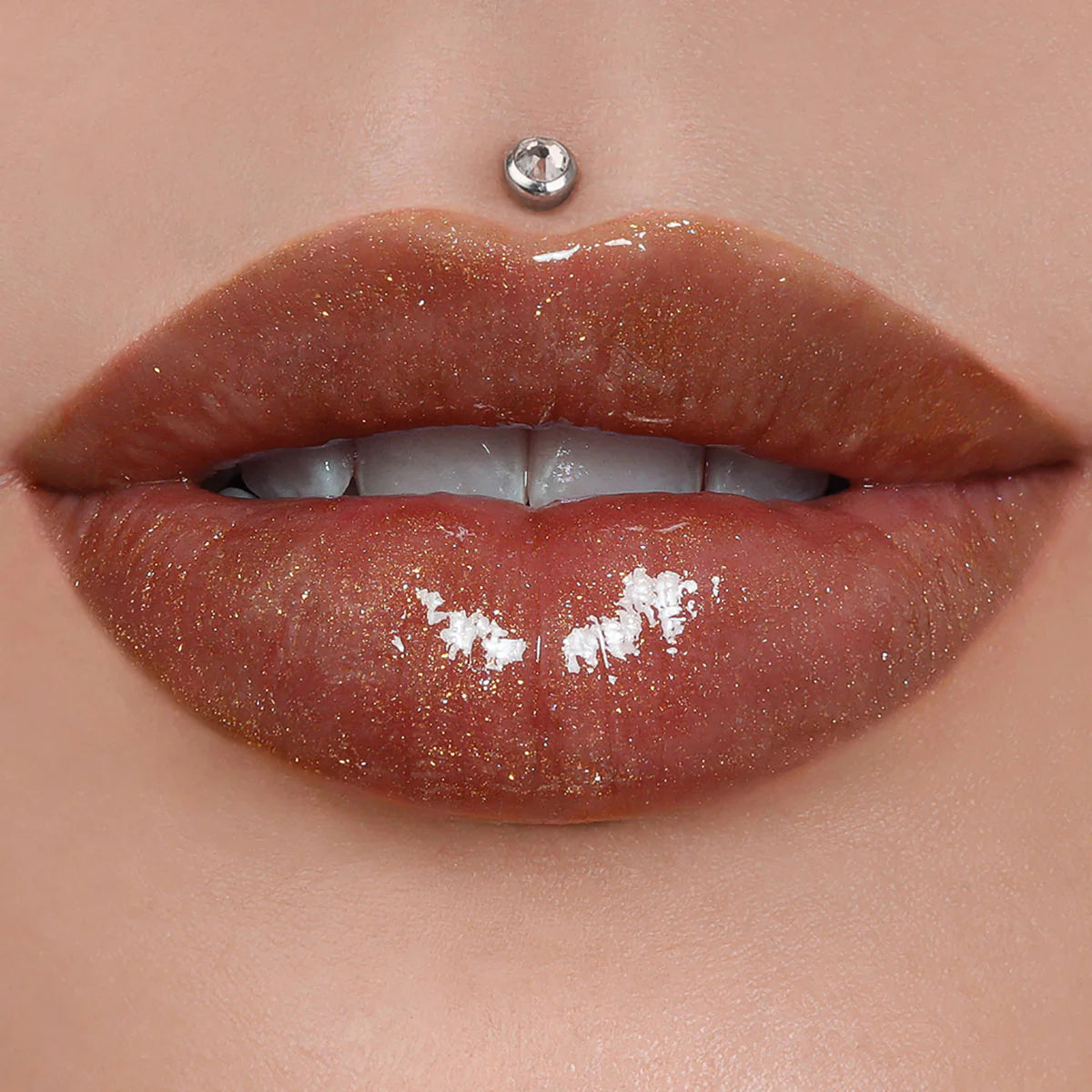 Gloss para labios The Gloss Jeffree Star Cosmetics maquillaje profesional Her Glossiness