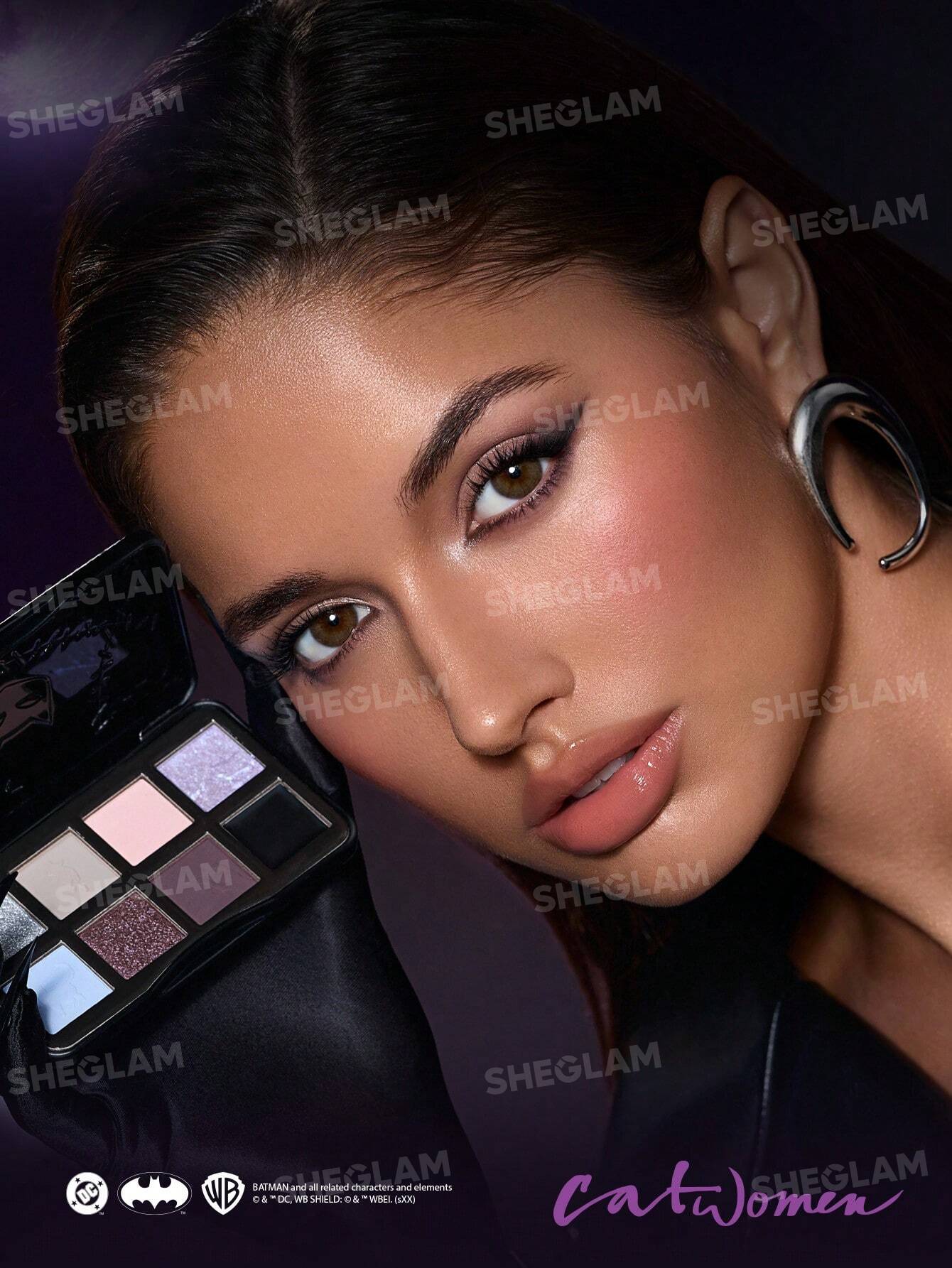 Paleta de sombras  Gatubela CATWOMAN™ | SHEGLAM Feline Fatale Palette