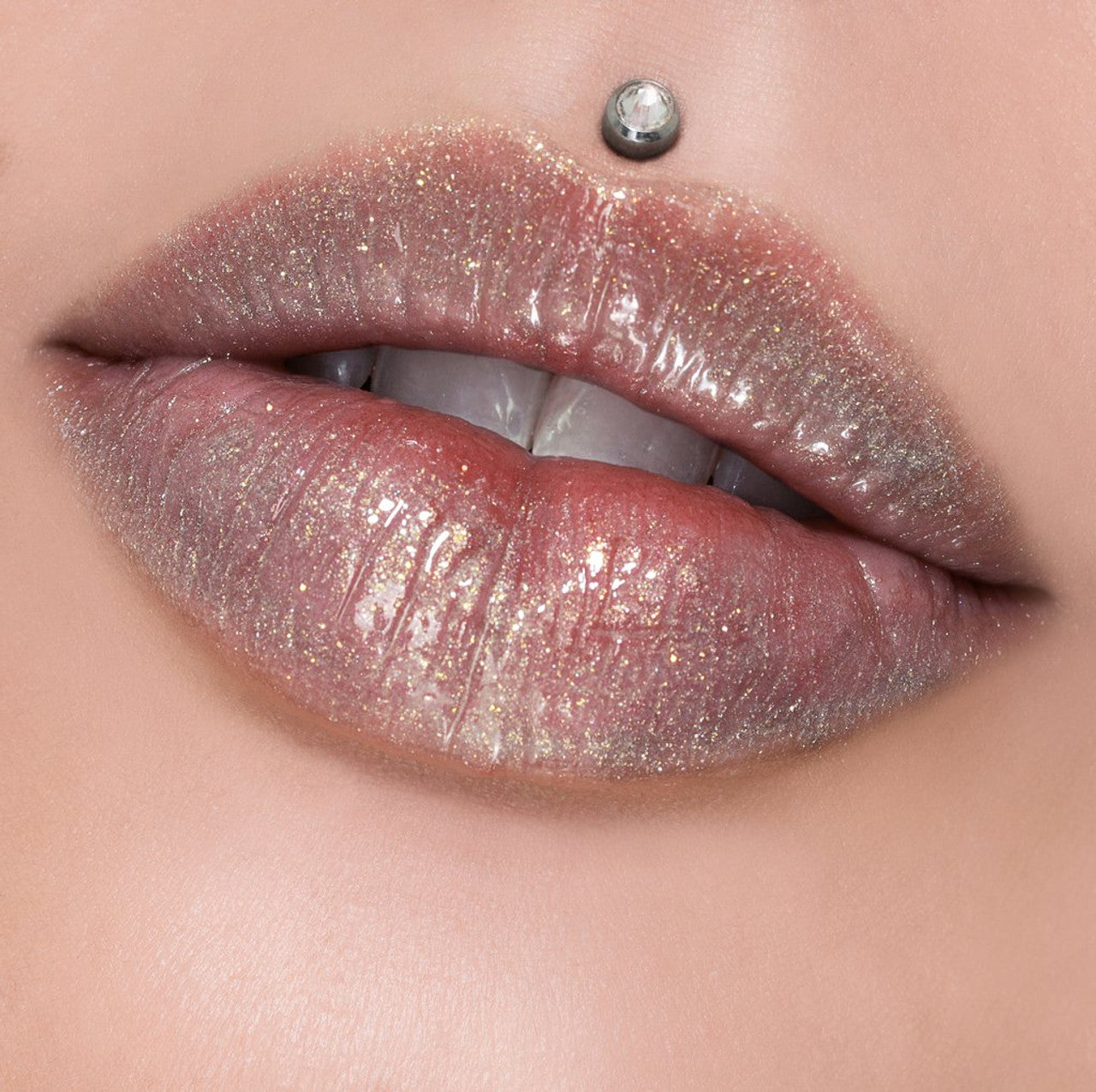 The Gloss Coroner's Kiss Jeffree Stars Cosmetics